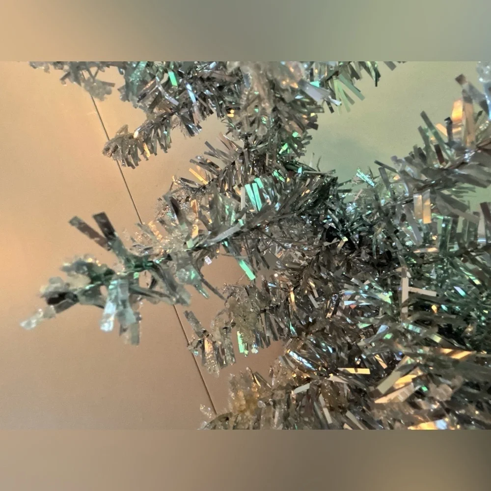 VINTAGE | Silver tinsel Christmas tree
